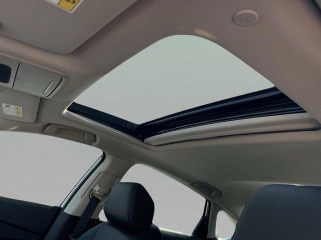 Photo of 2025 Platinum White Pearl Honda Accord Hybrid