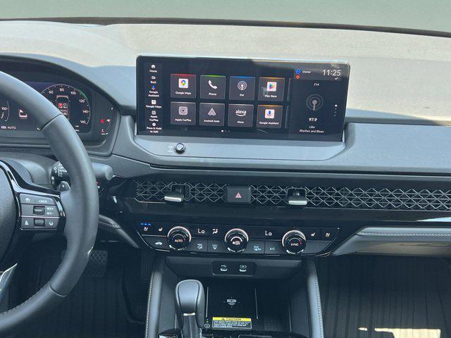 Photo of 2025 Platinum White Pearl Honda Accord Hybrid