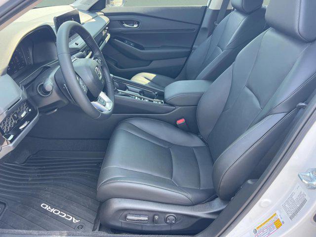Photo of 2025 Platinum White Pearl Honda Accord Hybrid