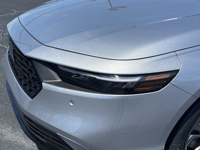 Photo of 2025 Solar Silver Metallic Honda Accord Hybrid