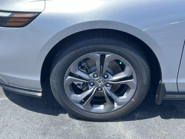 Photo of 2025 Solar Silver Metallic Honda Accord Hybrid