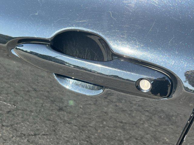 Photo of 2023 Midnight Black Metallic Toyota Camry