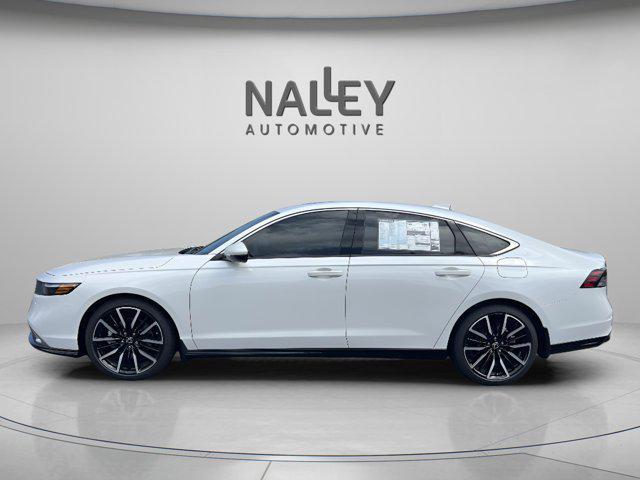 Photo of 2025 Platinum White Pearl Honda Accord Hybrid