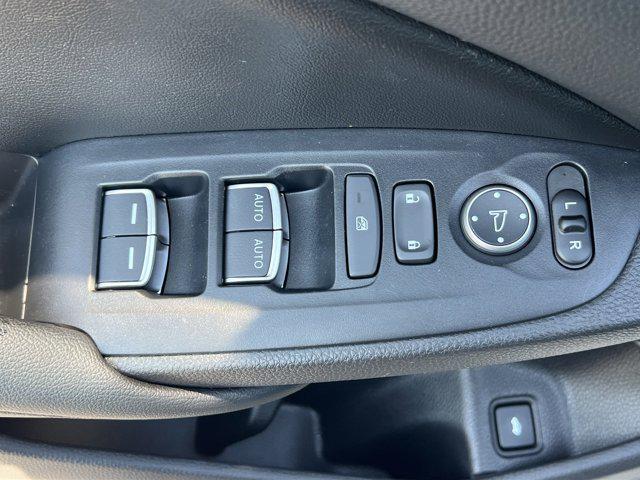 Photo of 2021 Lunar Silver Metallic Honda Accord