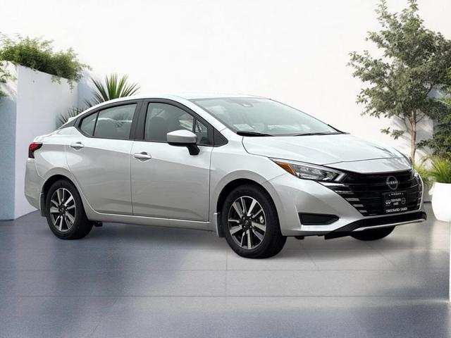 Photo of 2025 Brilliant Silver Metallic Nissan Versa