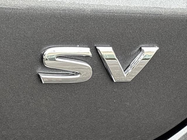 Photo of 2024 Gun Metallic Nissan Kicks