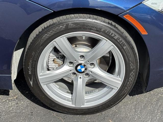 Photo of 2011 Deep Sea Blue Metallic BMW Z4