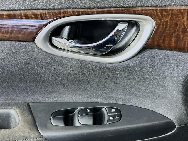 Photo of 2013 Graphite Blue Nissan Sentra