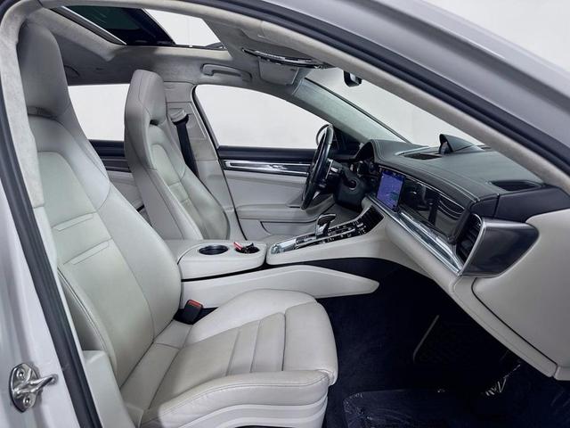 Photo of 2018 Chalk Porsche Panamera