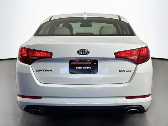Photo of 2013 Snow White Pearl Kia Optima