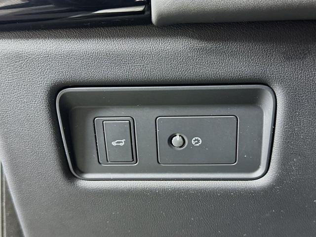 Photo of 2021 Flux Silver Land Rover Range Rover Sport