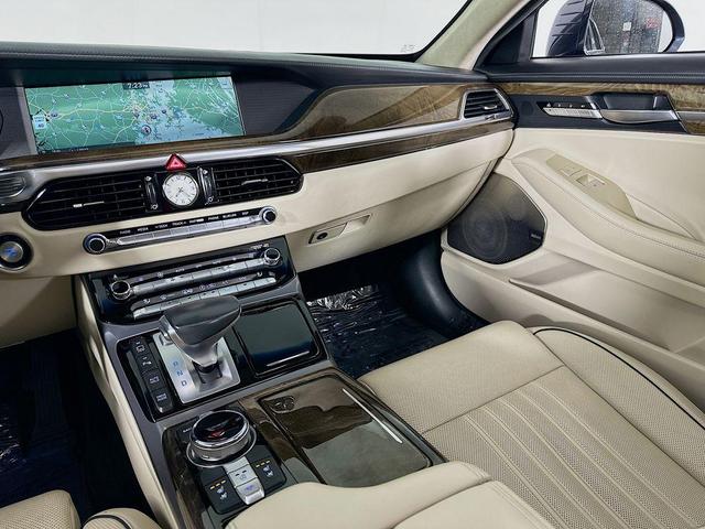 Photo of 2017 Patagonia Blue Metallic Genesis G90
