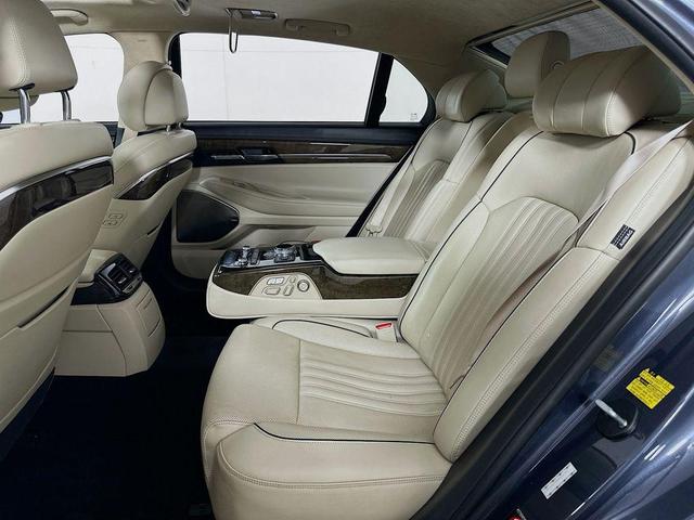 Photo of 2017 Patagonia Blue Metallic Genesis G90