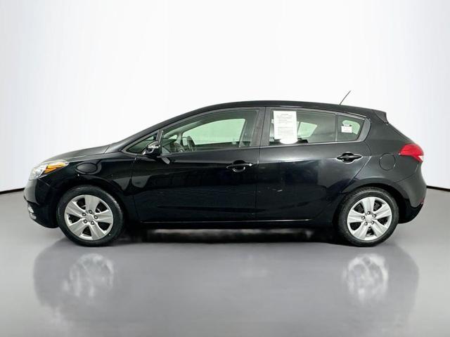 Photo of 2016 Aurora Black Pearl Kia Forte