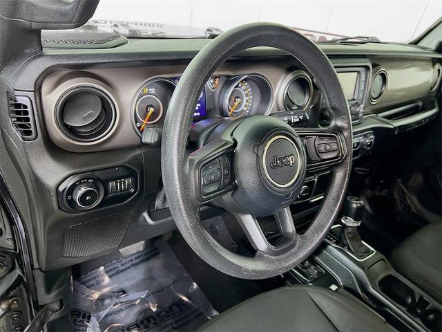 Photo of 2020 Black Clearcoat Jeep Wrangler