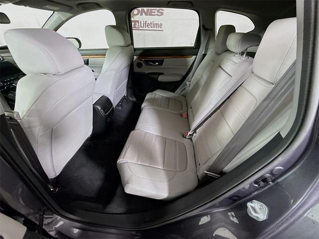 Photo of 2022 Crystal Black Pearl Honda CR-V