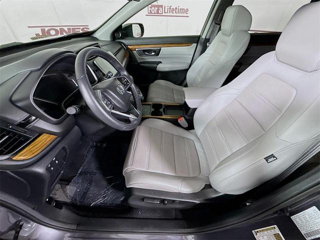 Photo of 2022 Crystal Black Pearl Honda CR-V