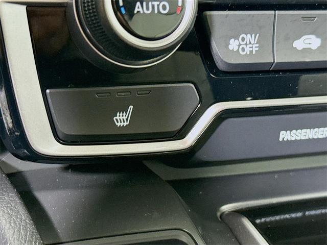 Photo of 2022 Crystal Black Pearl Honda CR-V