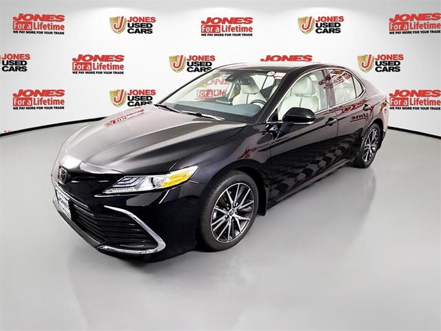Photo of 2023 Midnight Black Toyota Camry