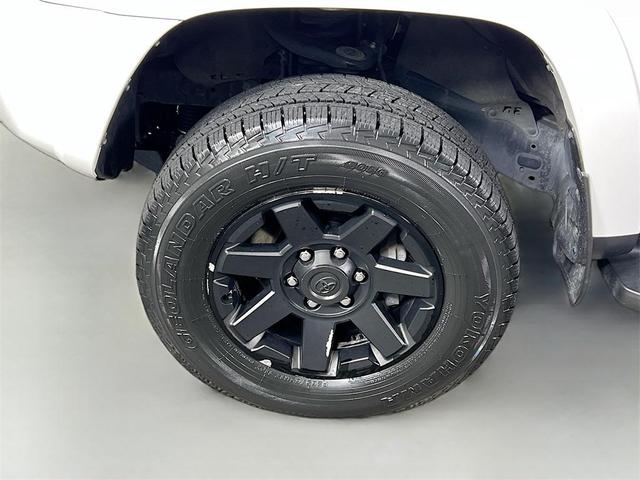 Photo of 2019 Super White Toyota 4Runner