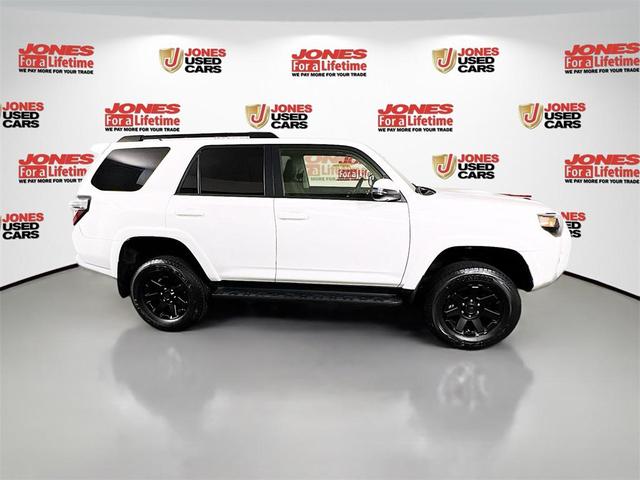 Photo of 2019 Super White Toyota 4Runner
