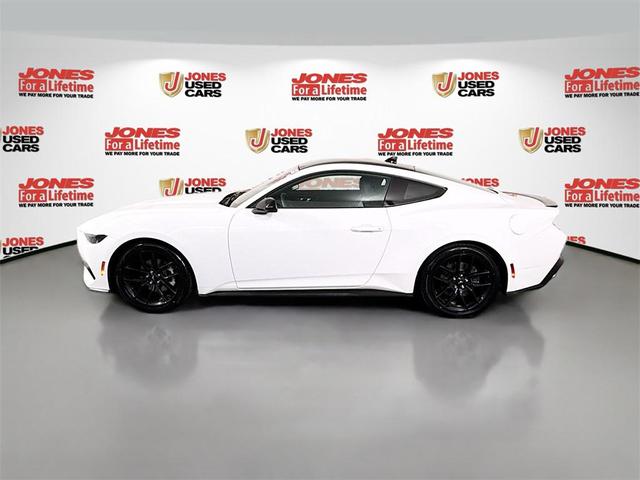 Photo of 2024 Oxford White Ford Mustang