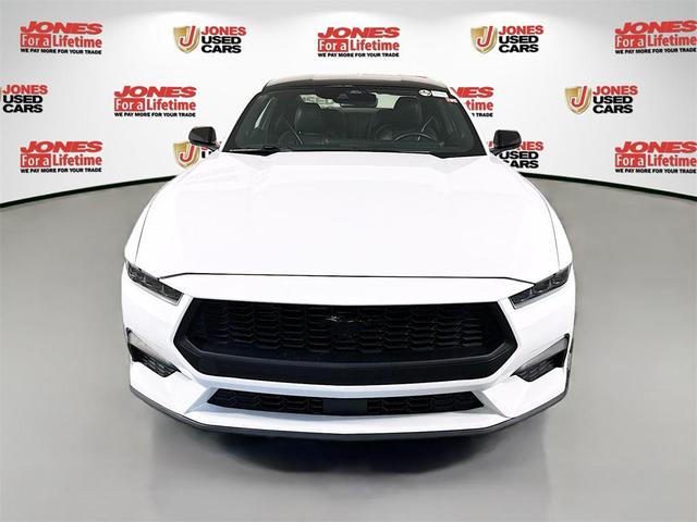 Photo of 2024 Oxford White Ford Mustang