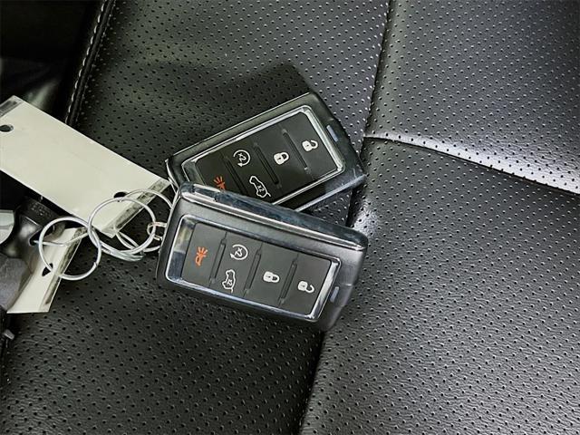 Photo of 2023 Velvet Red Pearlcoat Jeep Grand Cherokee