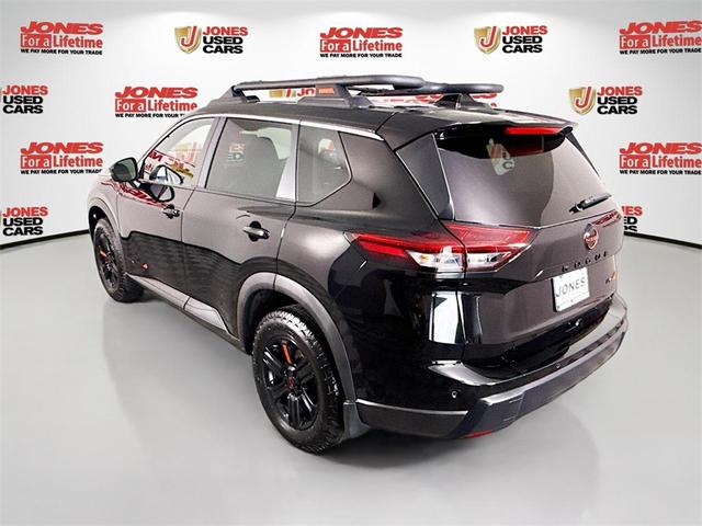 Photo of 2025 Super Black Nissan Rogue