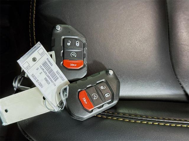 Photo of 2024 Black Clearcoat Jeep Wrangler