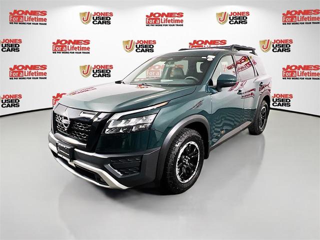 Photo of 2024 Obsidian Green Pearl Nissan Pathfinder