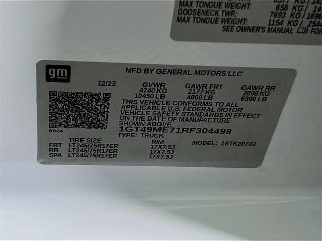 Photo of 2024 Summit White GMC Sierra 2500