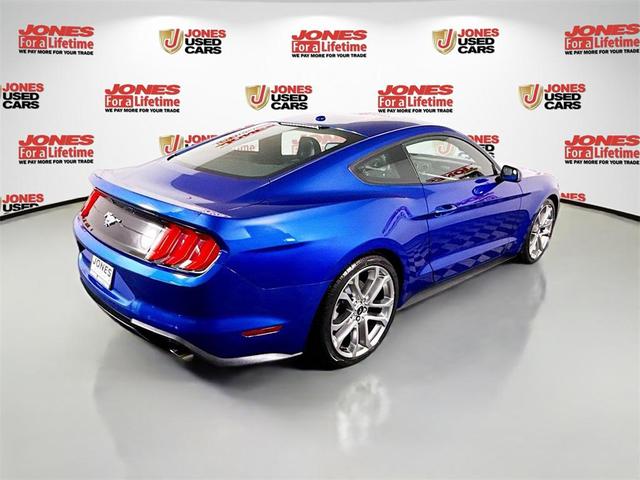 Photo of 2018 Lightning Blue Ford Mustang