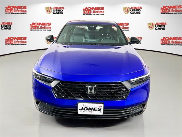 Photo of 2024 Still Night Pearl Honda Accord Hybrid