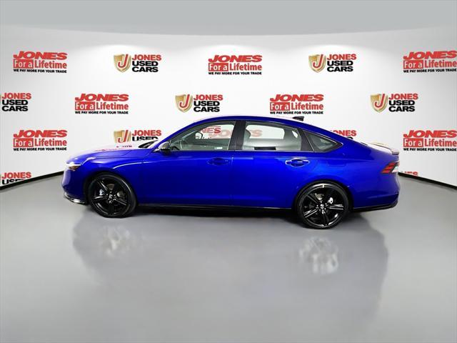 Photo of 2024 Still Night Pearl Honda Accord Hybrid