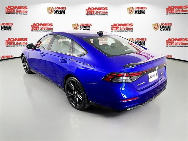 Photo of 2024 Still Night Pearl Honda Accord Hybrid