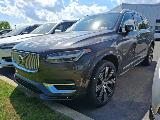 Photo of 2024 Platinum Grey Metallic - 731 Volvo XC90 Recharge Plug-In Hybrid