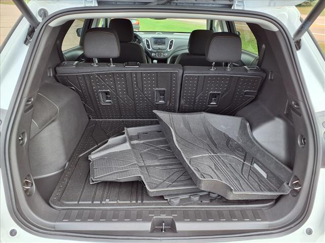 Photo of 2024 Summit White Chevrolet Equinox