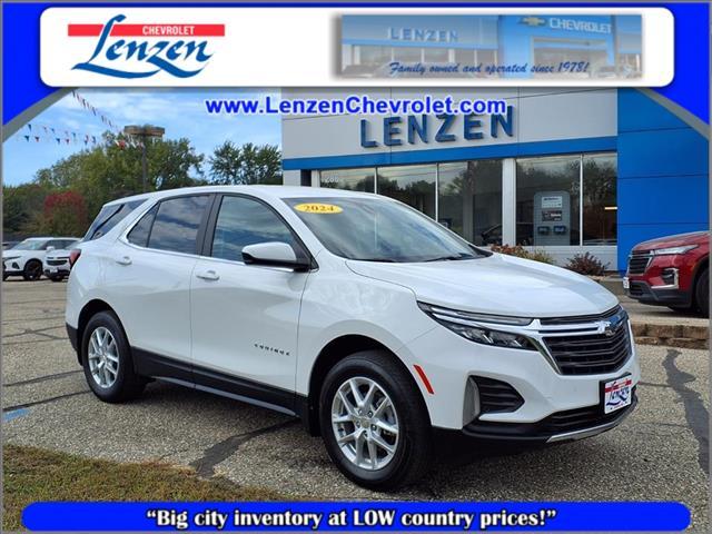 Photo of 2024 Summit White Chevrolet Equinox