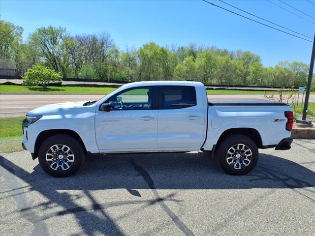 Photo of 2023 Summit White Chevrolet Colorado