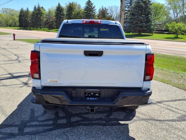 Photo of 2023 Summit White Chevrolet Colorado