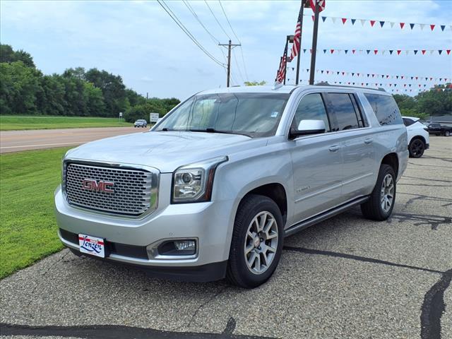 Photo of 2016 Quicksilver Metallic GMC Yukon XL