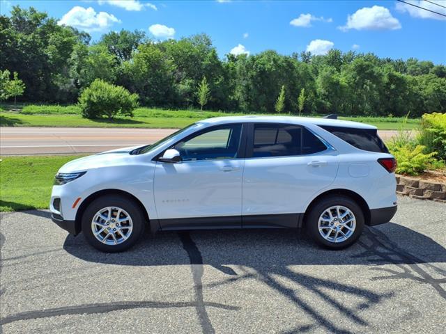 Photo of 2022 Summit White Chevrolet Equinox