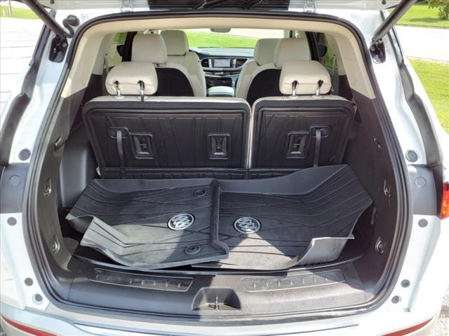 Photo of 2023 White Frost Tricoat Buick Enclave