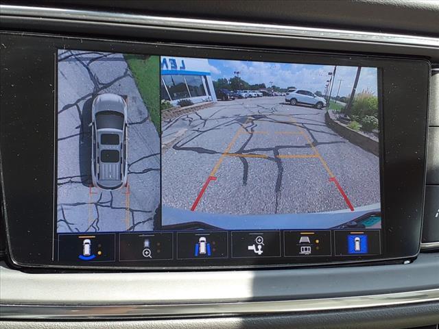 Photo of 2023 White Frost Tricoat Buick Enclave