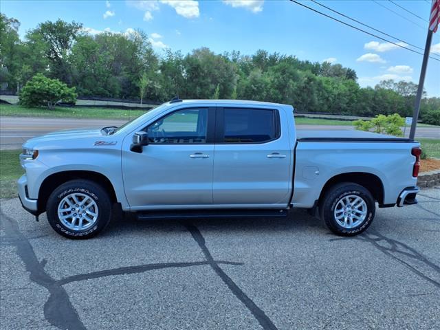 Photo of 2022 Silver Ice Metallic Chevrolet Silverado 1500