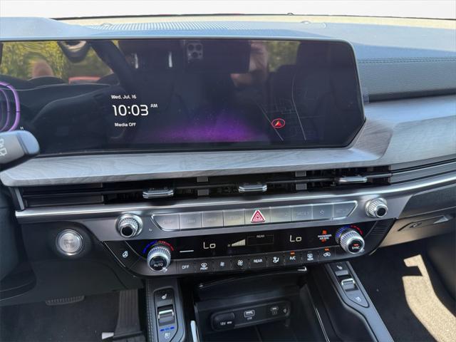Photo of 2025 Wolf Gray Kia Telluride