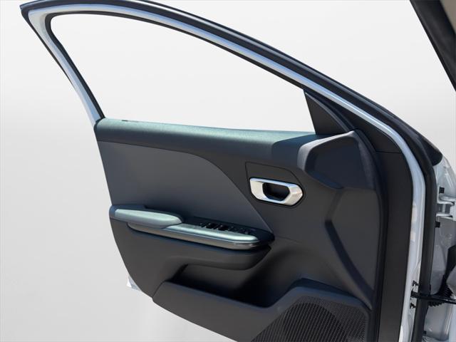 Photo of 2025 Snow White Pearl Kia K4