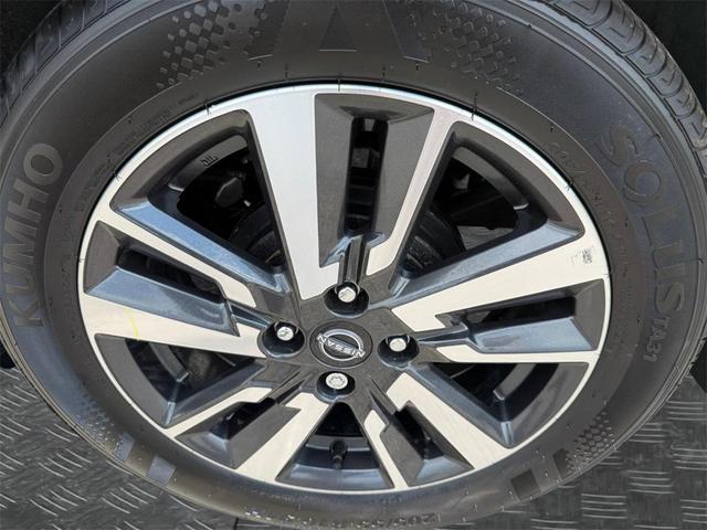Photo of 2024 Gun Metallic Nissan Versa