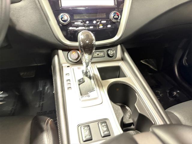 Photo of 2023 Pearl White Tricoat Nissan Murano